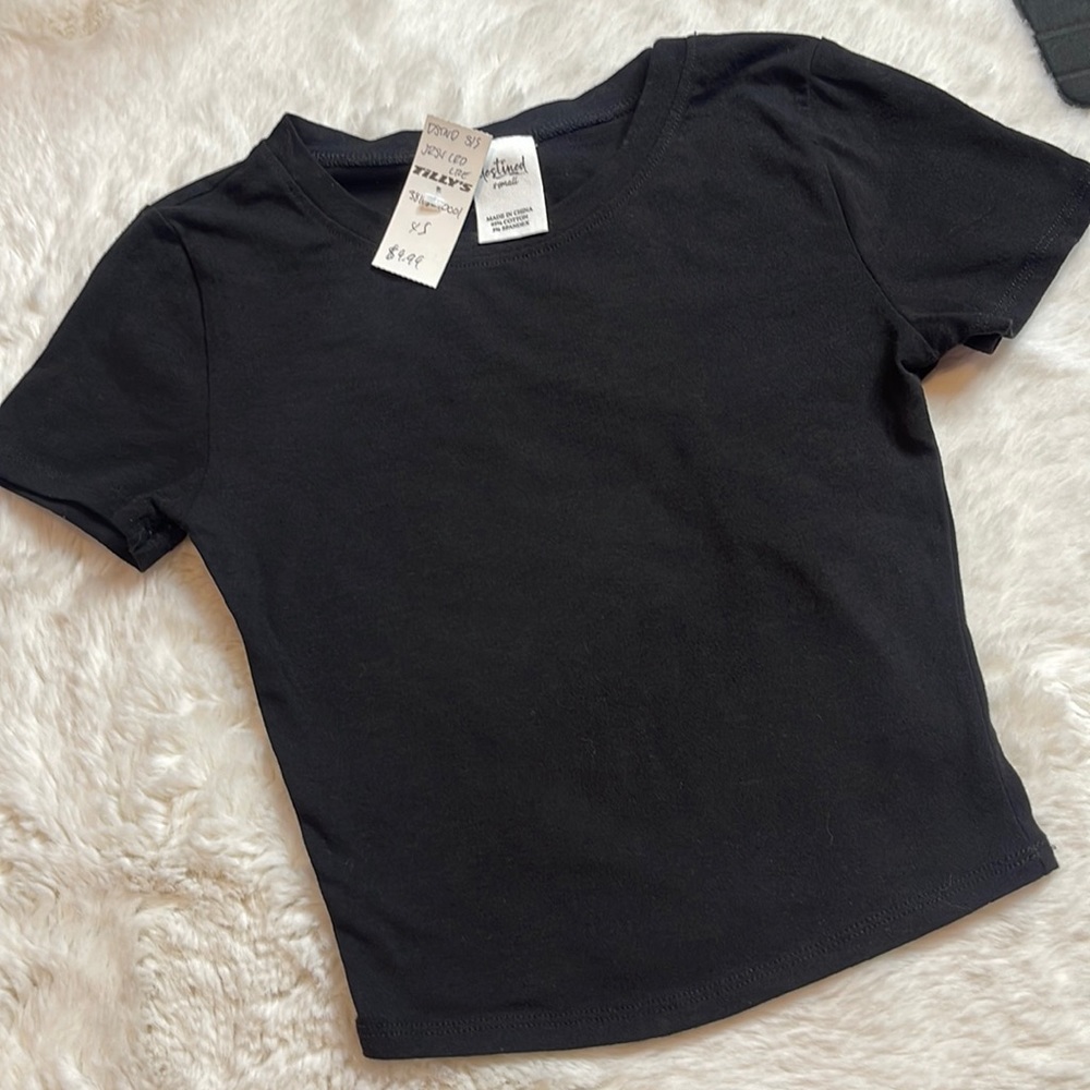NWT Destined Cropped Tee - SIZE: XS